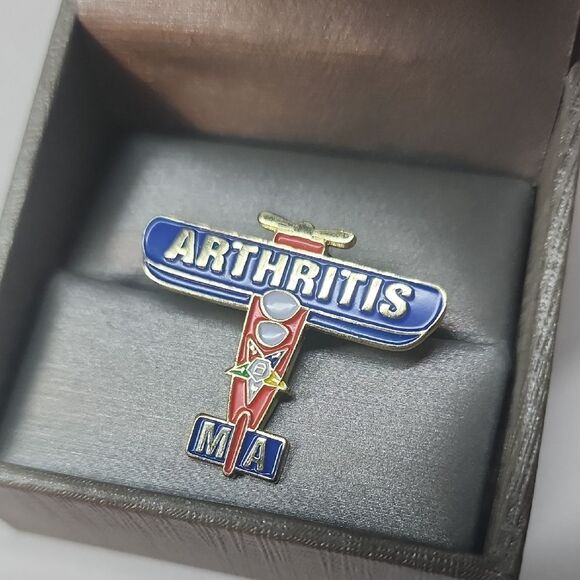 Arthritis MA Plane Pin Brooch - Picture 1 of 3